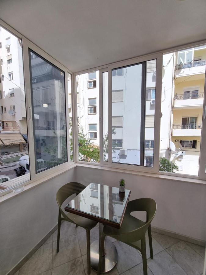 New Modern Studio In Central Tirana Apartment Luaran gambar