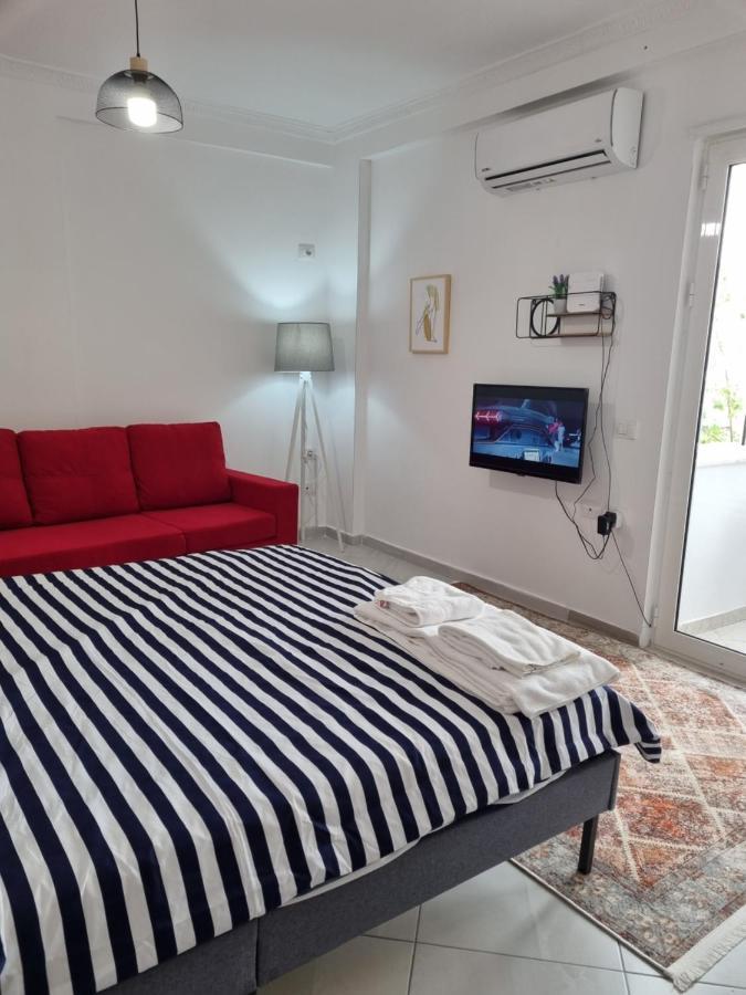 New Modern Studio In Central Tirana Apartment Luaran gambar